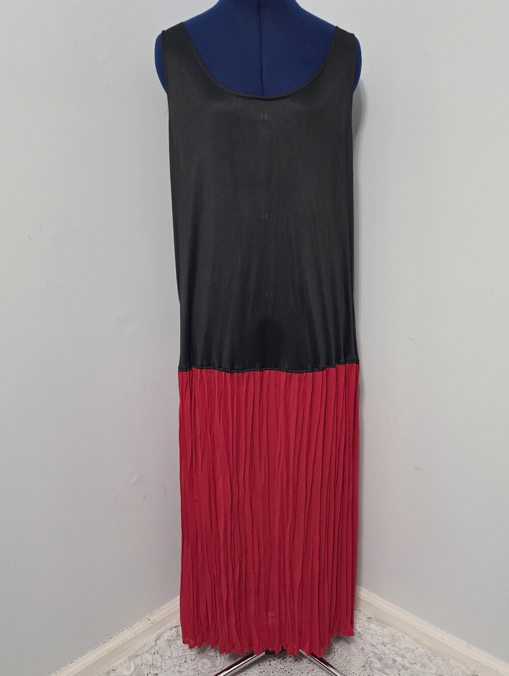 Vintage Pleated Hem Slip Dress Size 22W